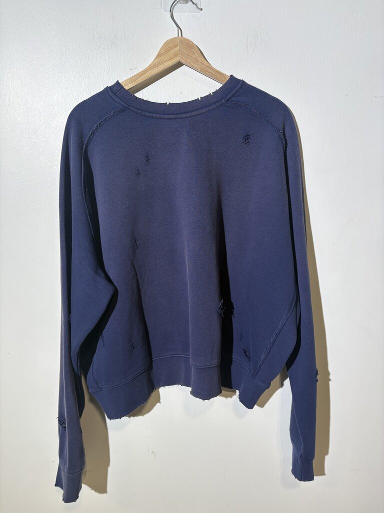 GV GALLERY LONGSLEEVE SZ MEDIUM