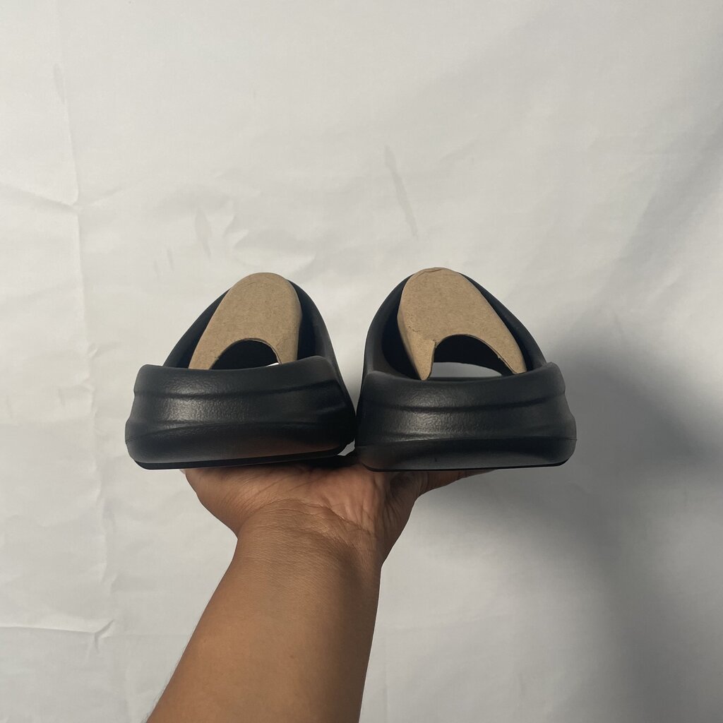 YZY Black Slides