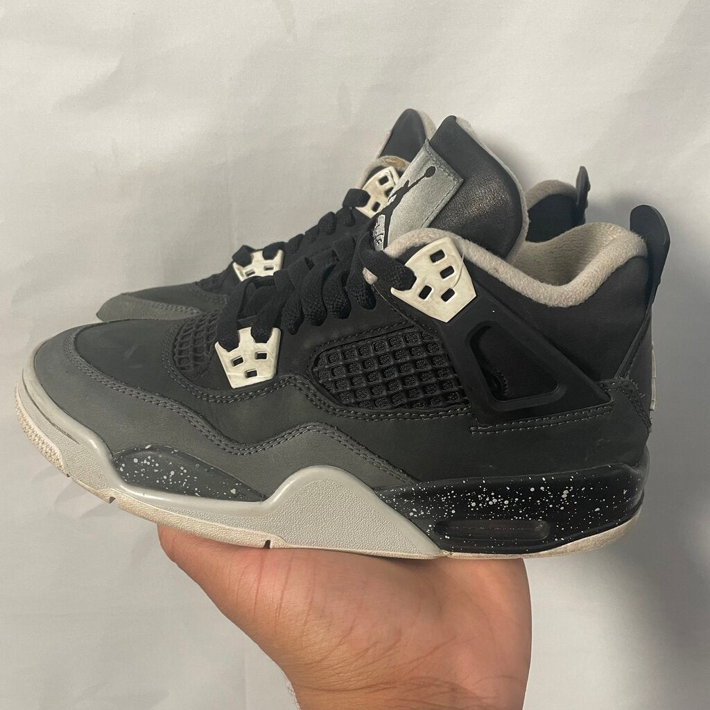 Jordan 4 Fear Sz. 4.5 nb