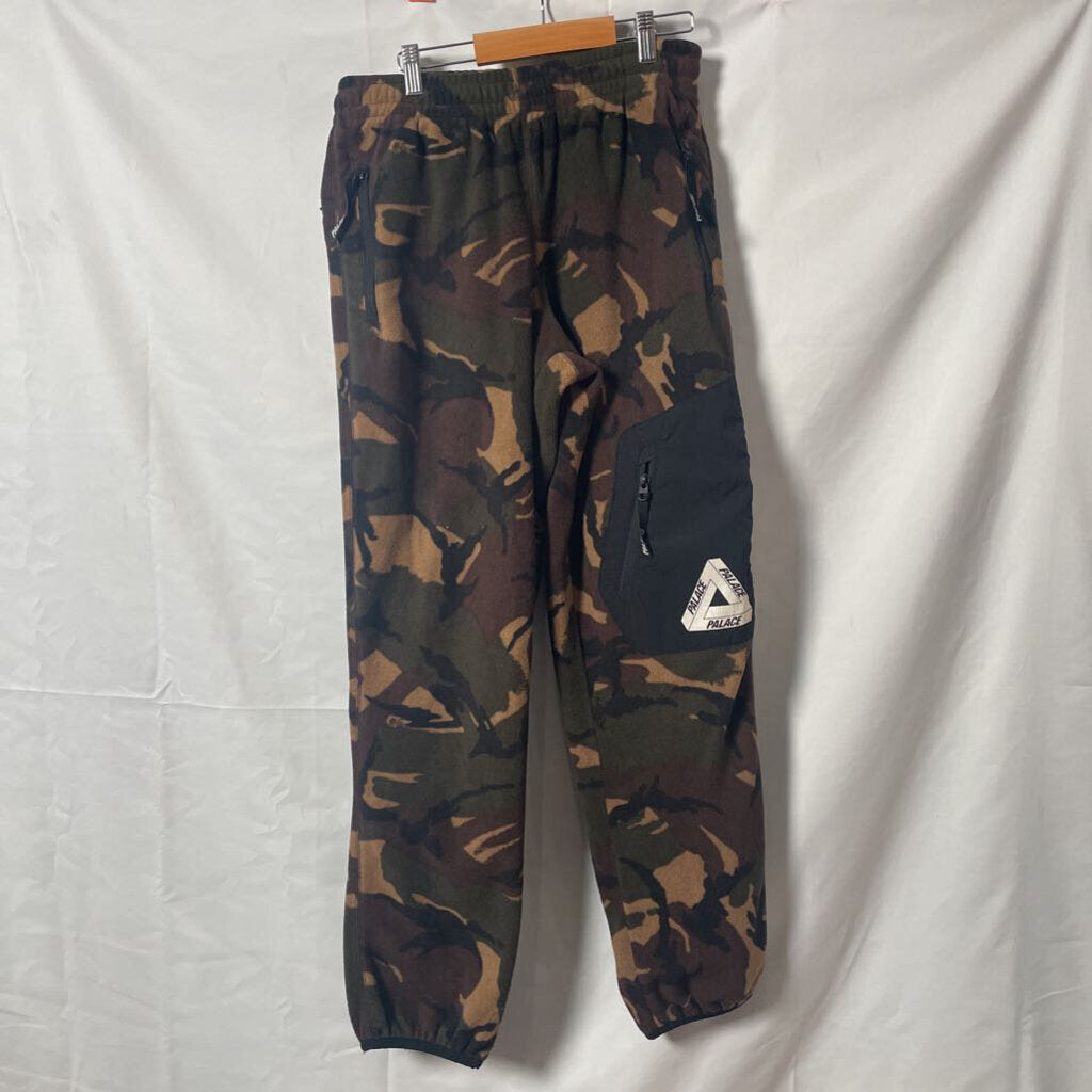 Palace Camo Sweatpant Sz. M