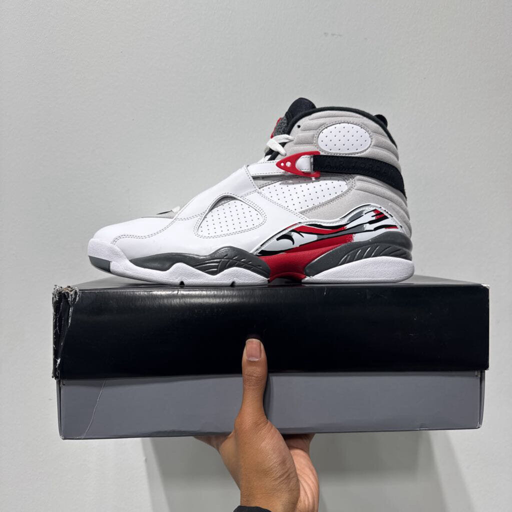 JORDAN 8 BUGS BUNNY SZ 11.5