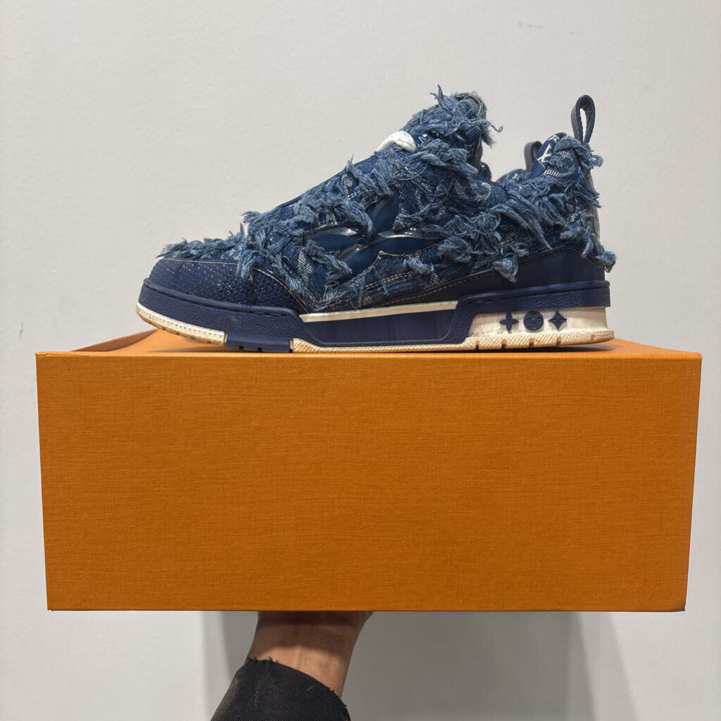 LV SKATE LOW TRAINERS 8.5