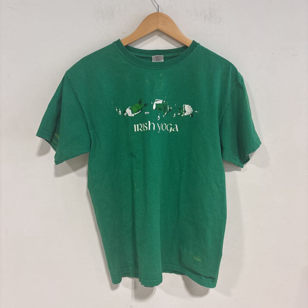 IRISH YOGA TEE SZ.L