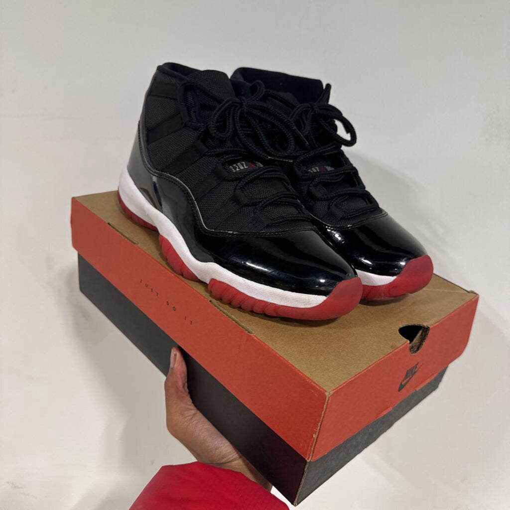 JORDAN 11 BREDS SZ.9