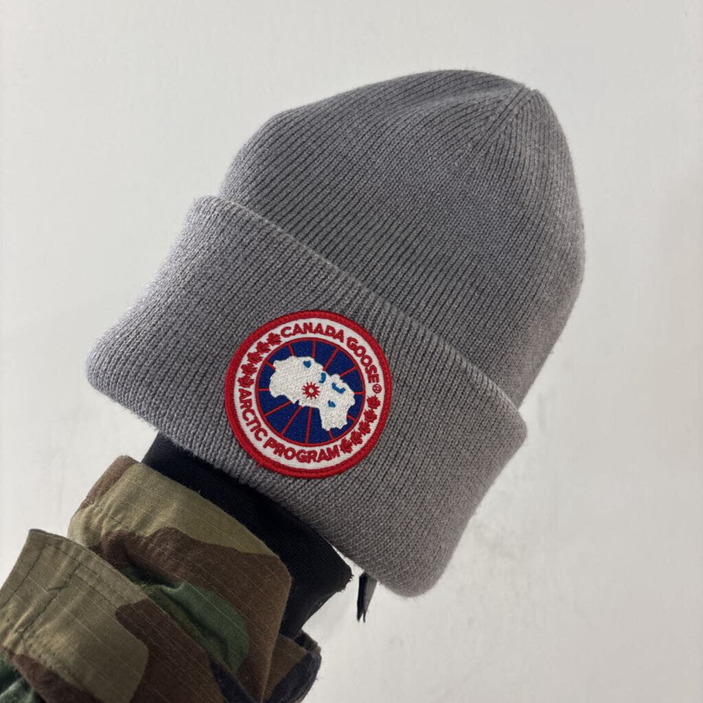CANADA GOOSE BEANIE