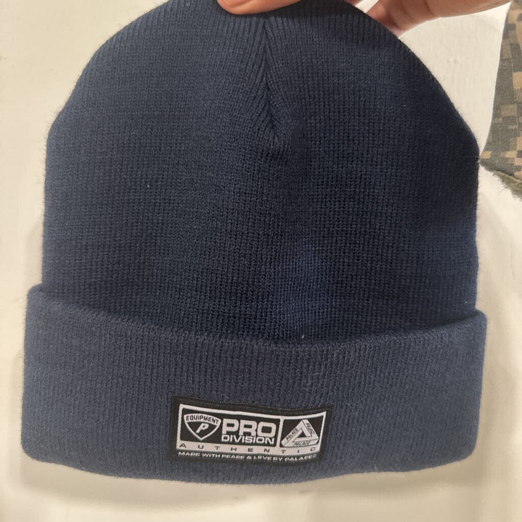 PALACE BEANIE