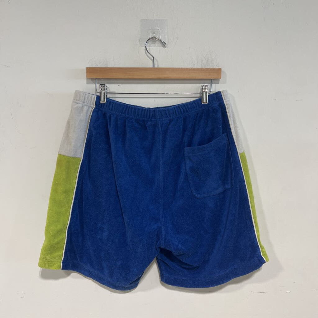 SUPREME SHORTS SZ M