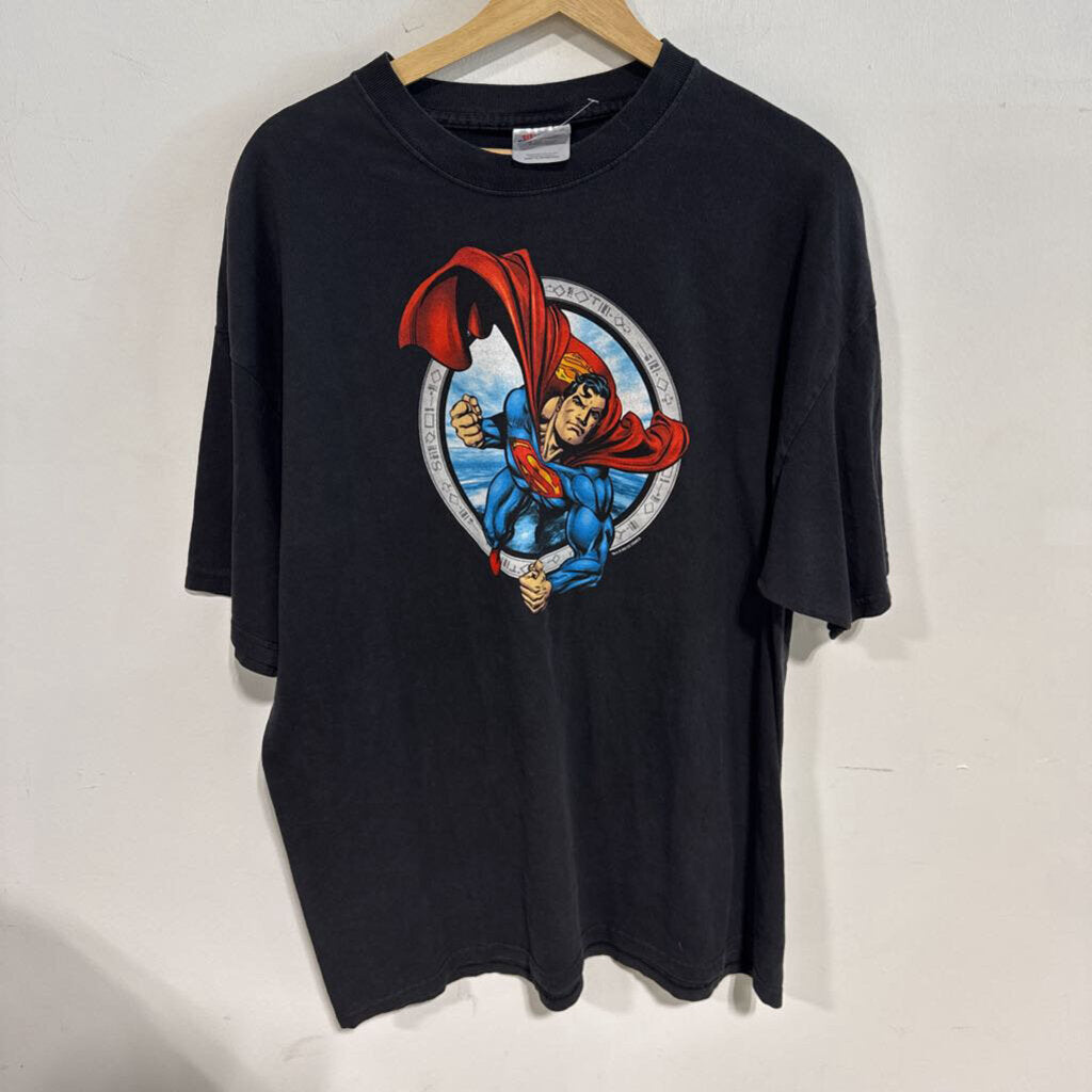SUPERMAN TEE SZ XL