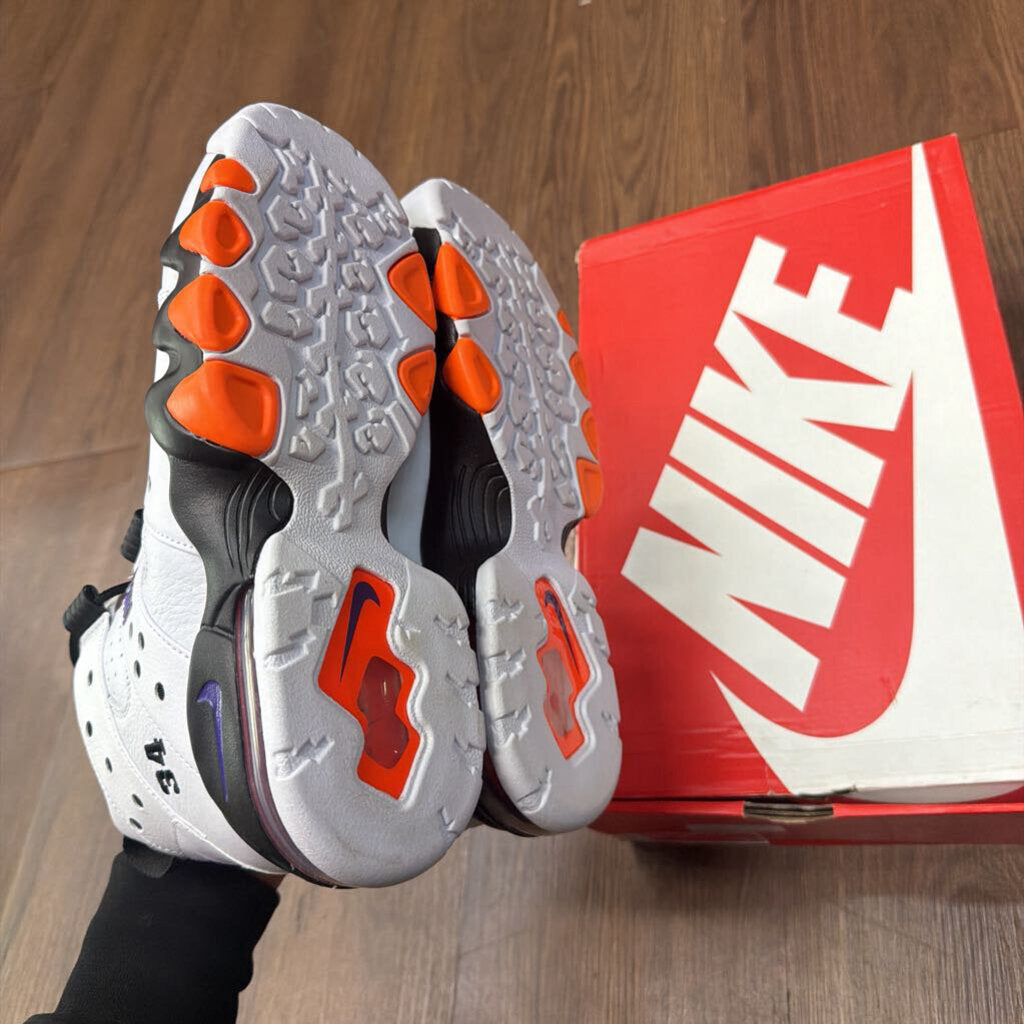 NIKE AIR MAX CHARLES BARKLEY SZ. 9.5