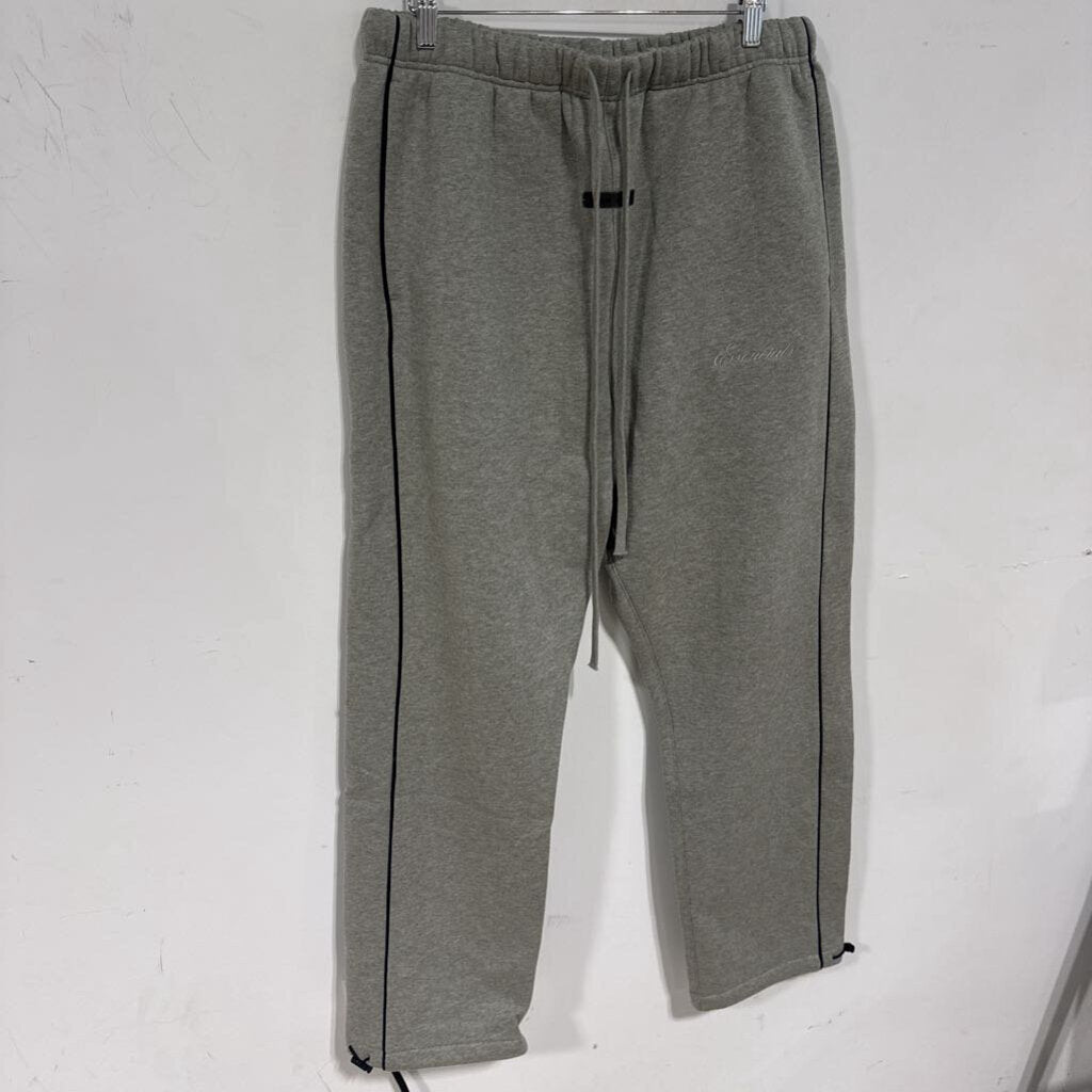 ESSENTIALS SWEATS SZ M