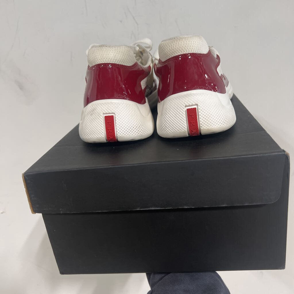 PRADA AMERICAS CUP MAROON 10