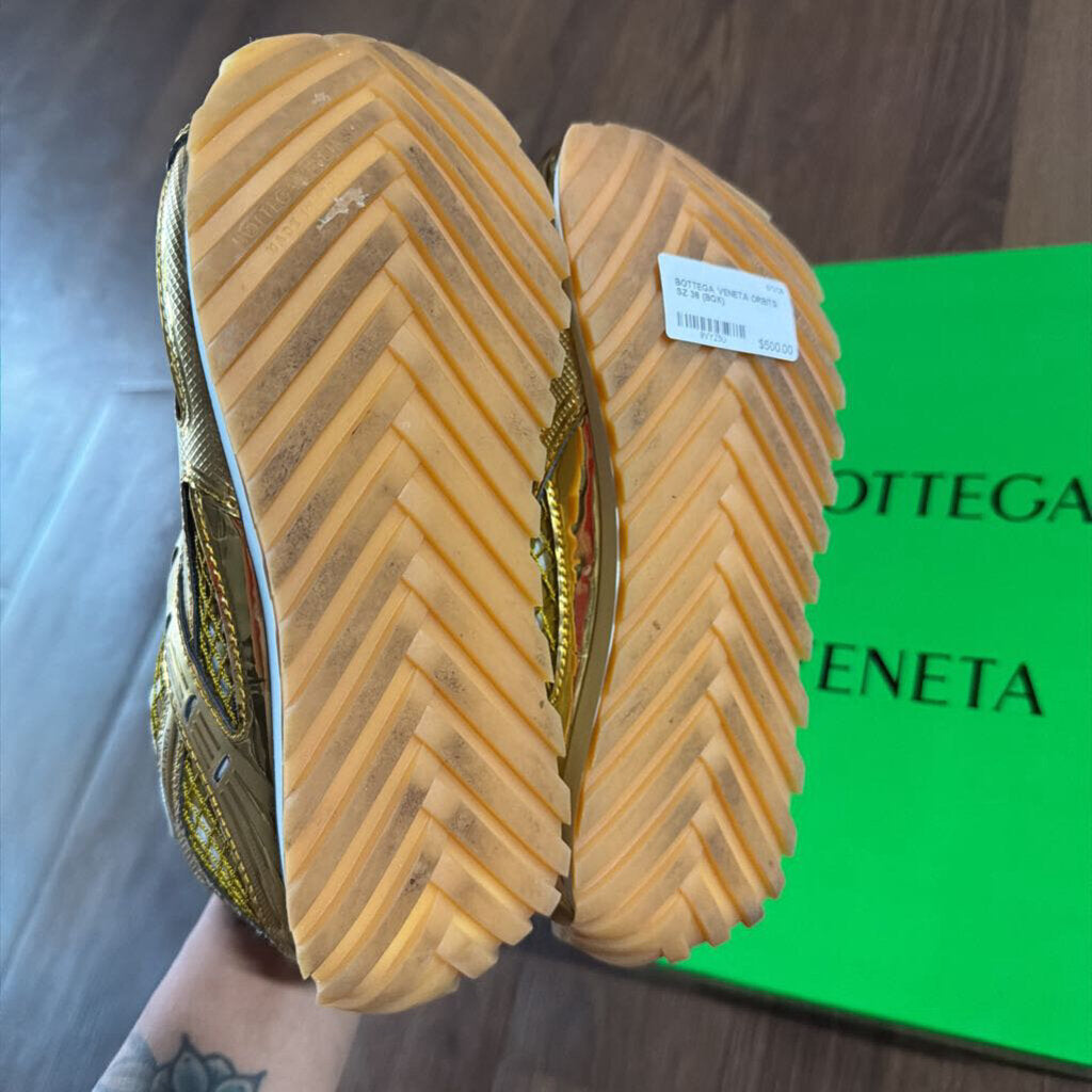 BOTTEGA VENETA ORBITS SZ 38 (BOX)