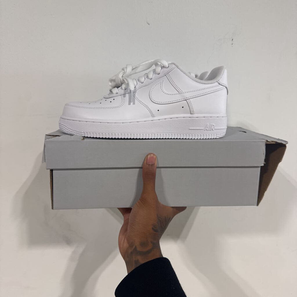 AIR FORCES 1S SZ 7