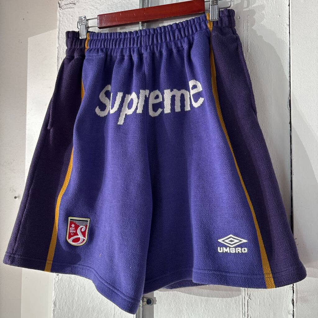 SUPREME X UMBRO SHORTS SZ. M