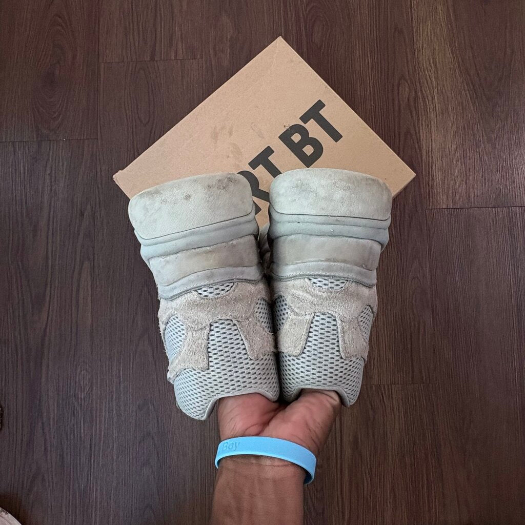 YZY BOOT SALT SZ. 11 (BOX)
