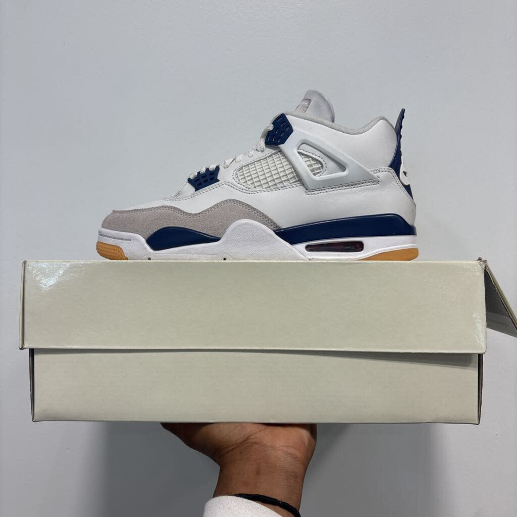 JORDAN 4 SB NAVY SZ 8