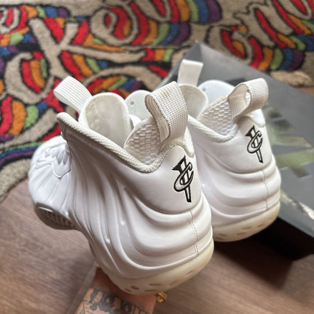NIKE FOAMPOSITE "WHITE" SZ. 8.5 (BOX)