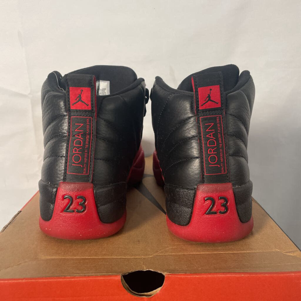 Jordan 12 Flu Game Sz. 9