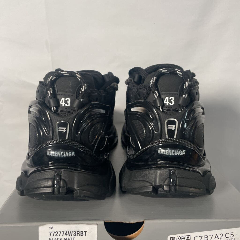 Black BB Runners Sz. 43