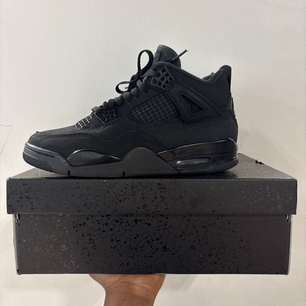 JORDAN 4 BLACK CAT SZ 8.5