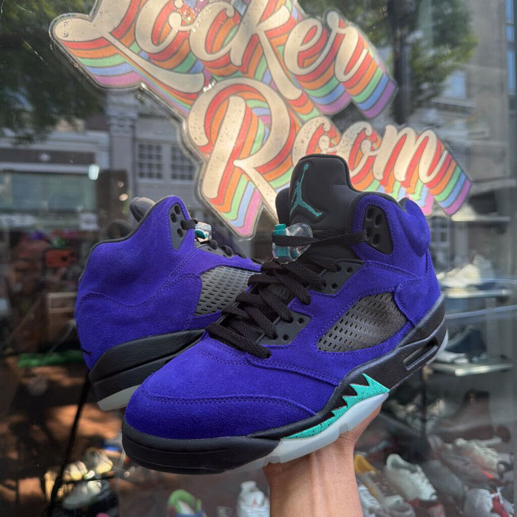 AJ5 GRAPES SZ 9 NO BOX