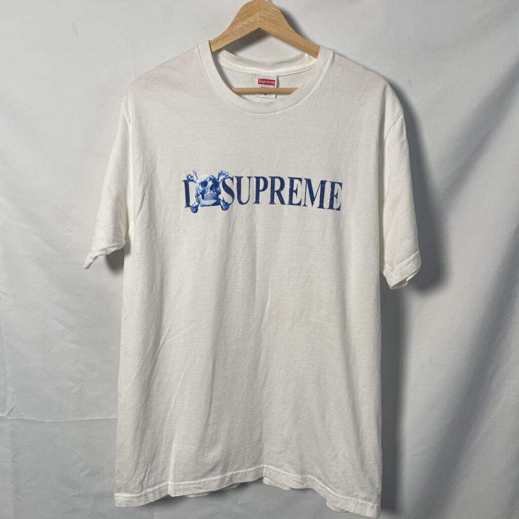 Supreme White Skull Tee Sz. M