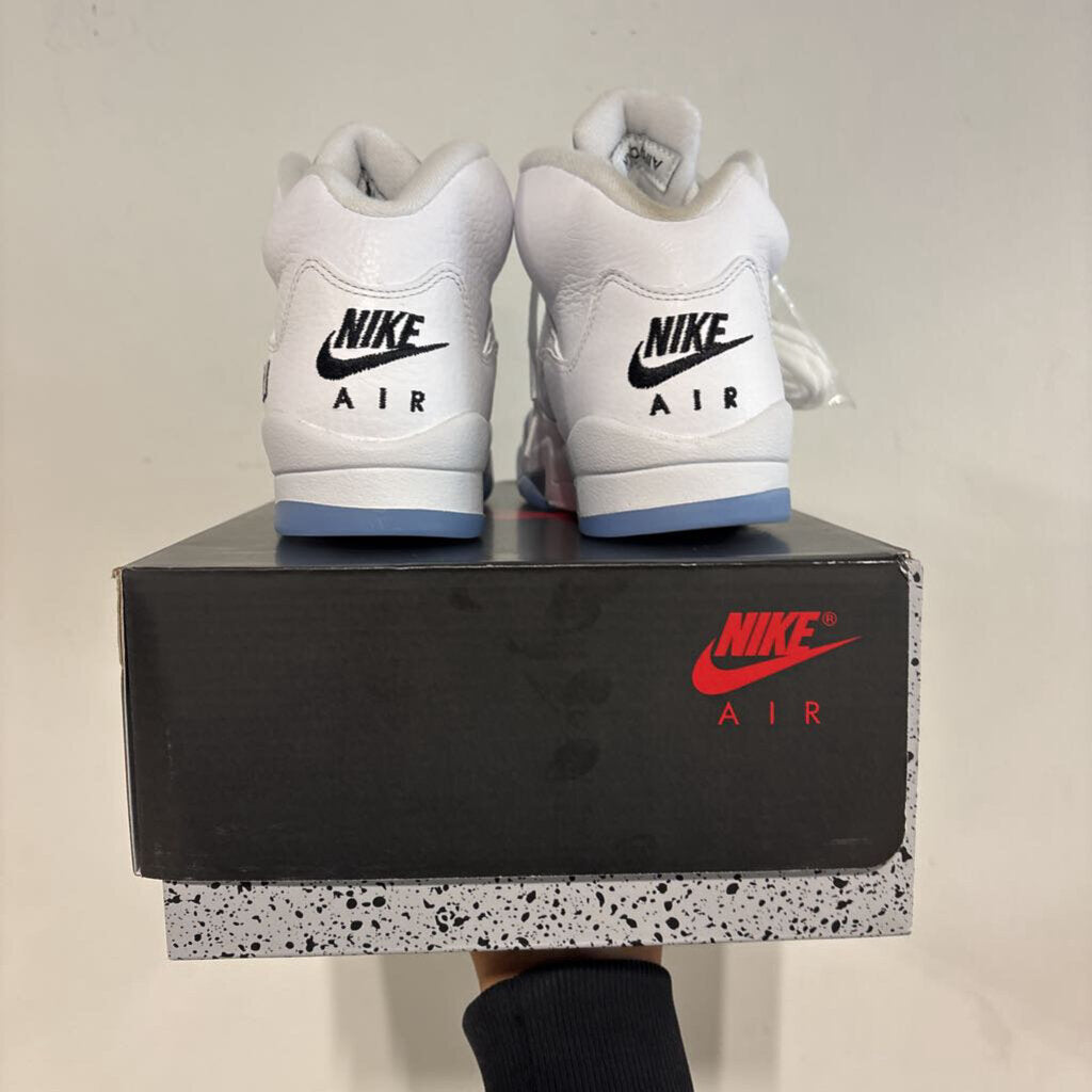 AJ5 WHITE METALLICS SZ 6Y