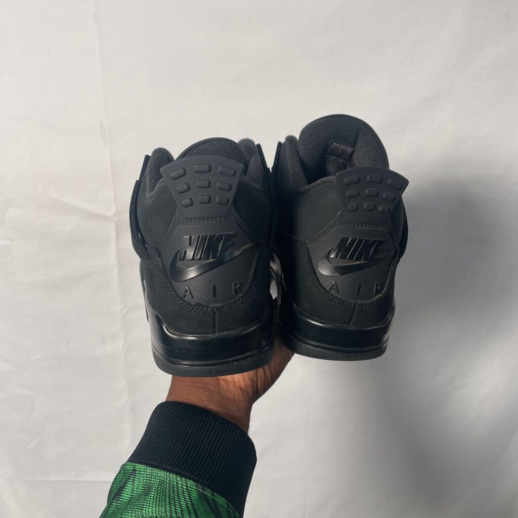 Jordan 4 Black Cat NB Sz. 10.5