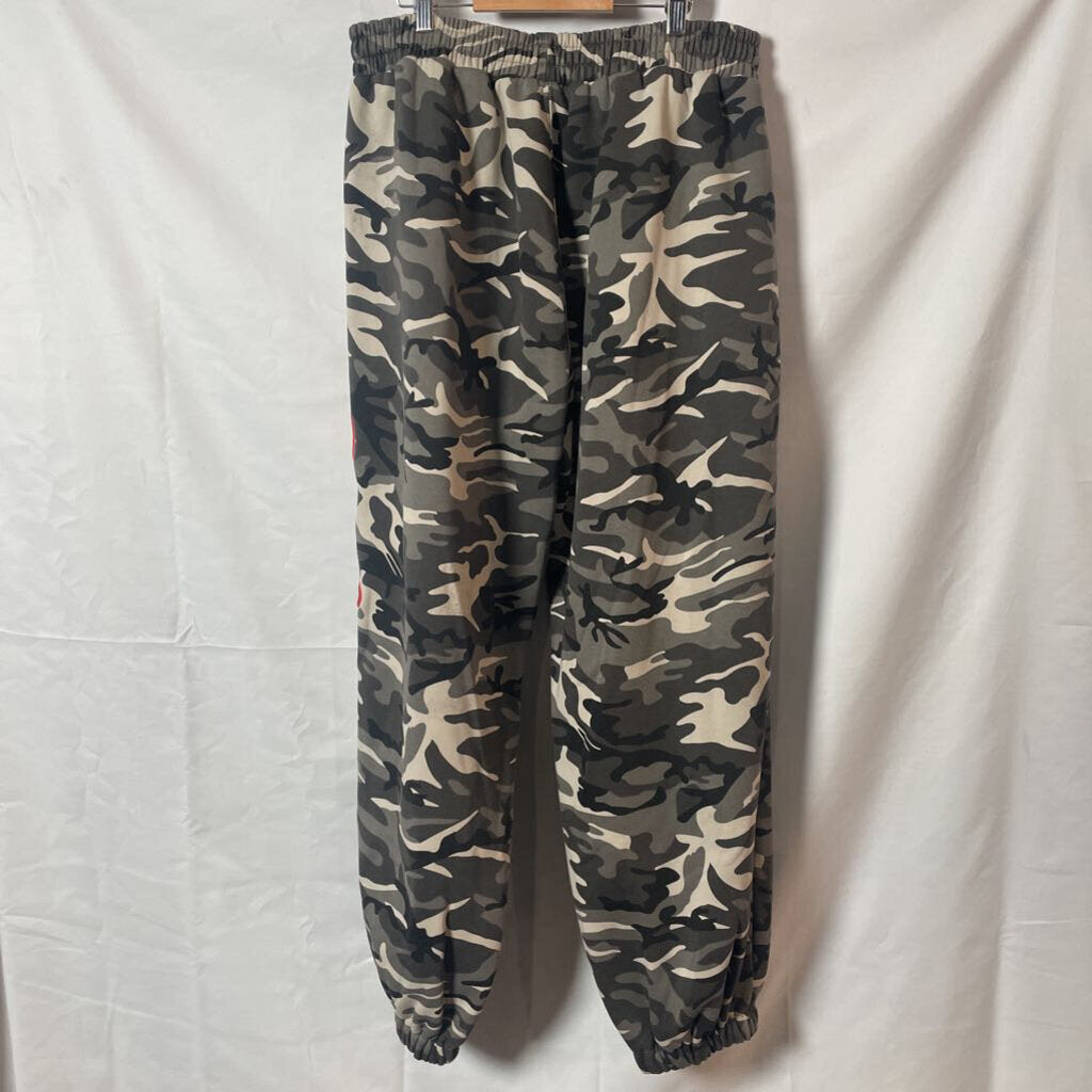 Gvgallery Camo Sweatpants Sz. XL
