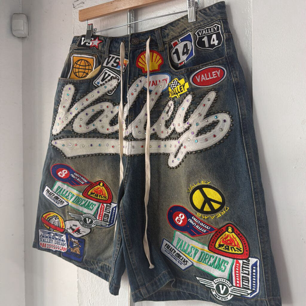 VALE STATE PATCH JORTS SZ 30