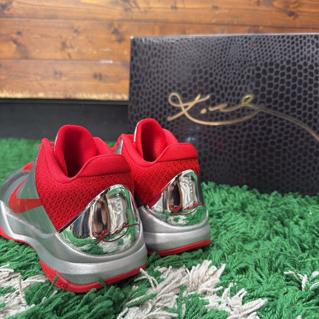 KOBE V PROTO " METALLIC " SZ.7.5 W BOX