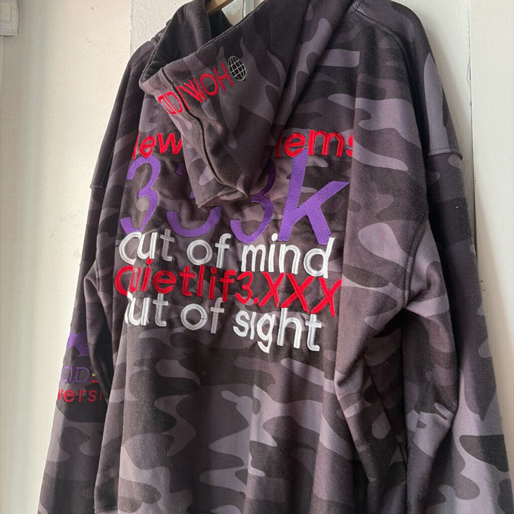 QUITELIFE HOODIE SZ L