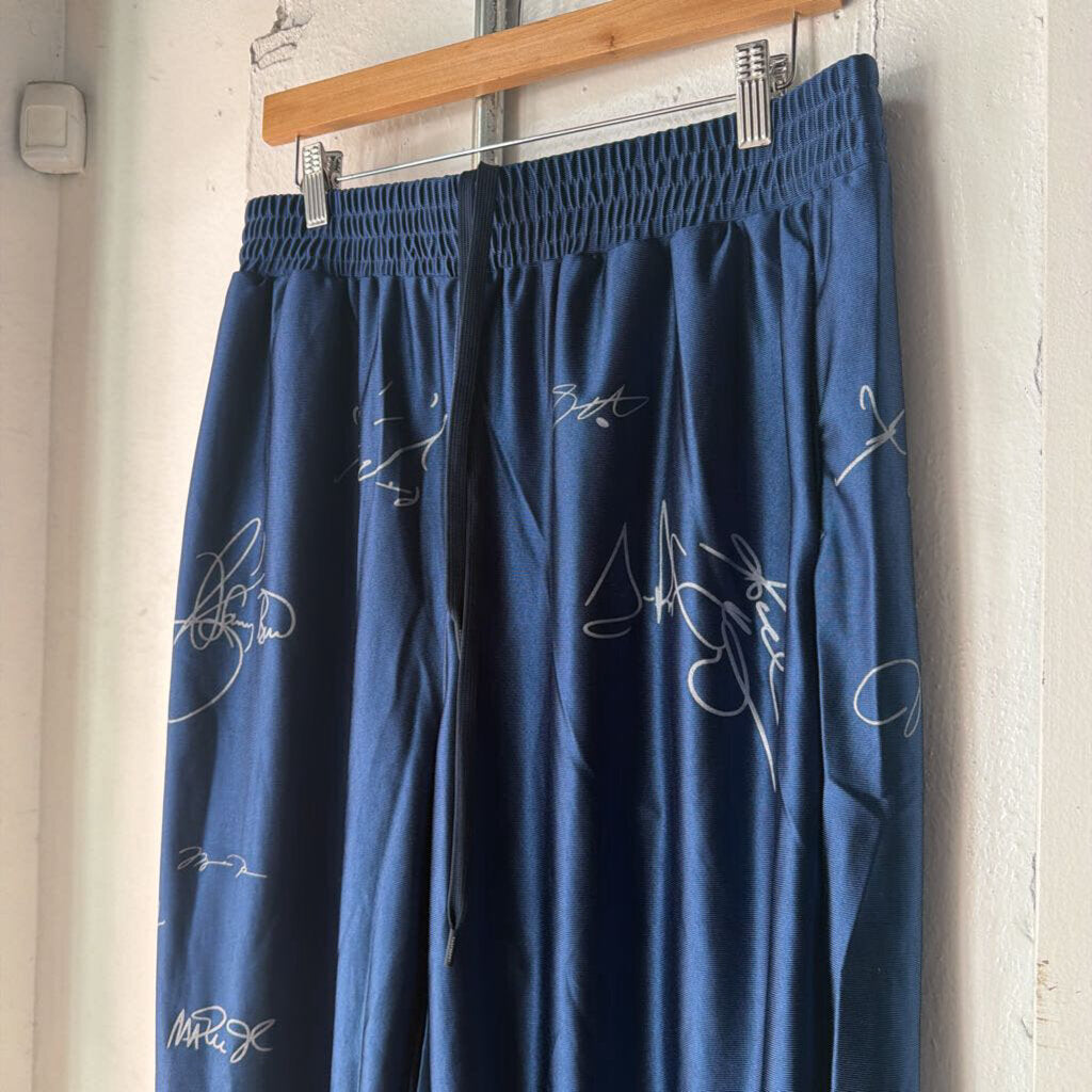 GV GALLERY CURSIVE SWEATS SZ S