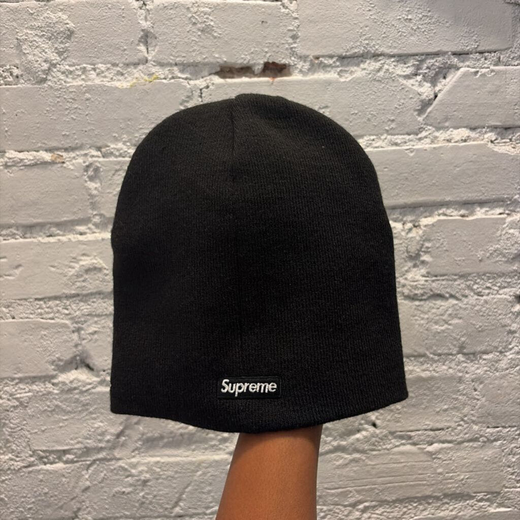 SUPREME NYC BEANIE