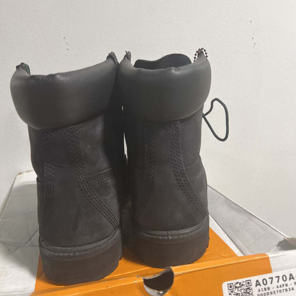 BALCK TIMBS SZ 8.5