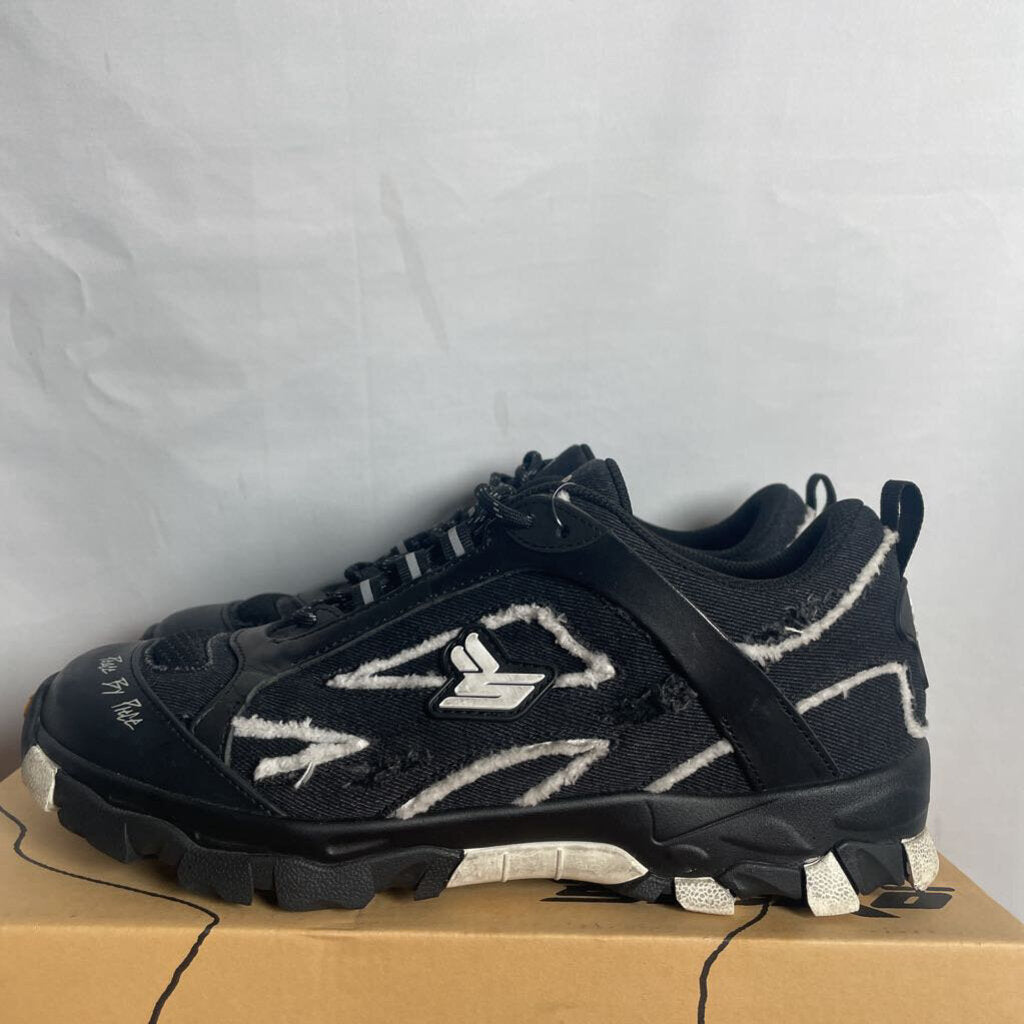 Black Sicko Hiking Shoe Sz. 9