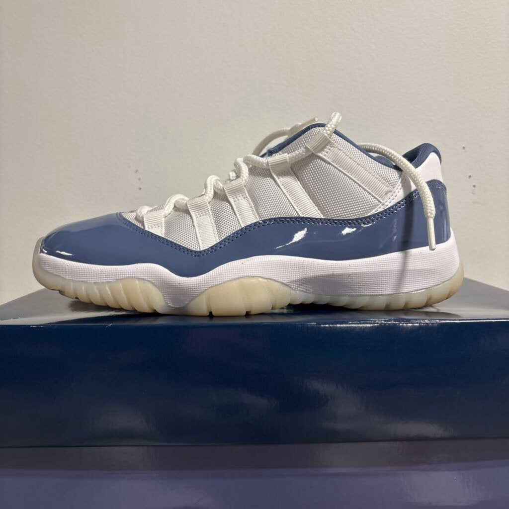 AIR JORDEN 11 // SIZE 8 // $100