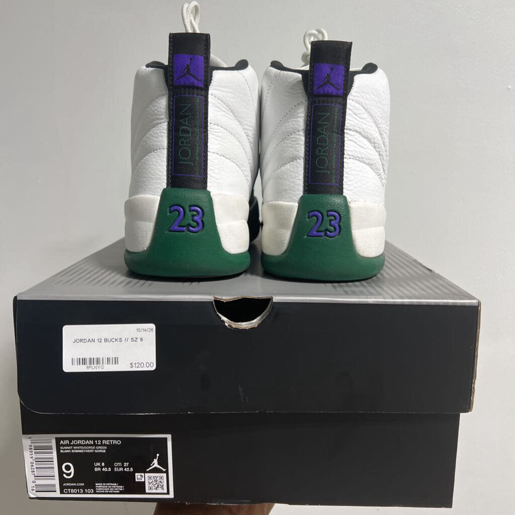 JORDAN 12 BUCKS // SZ 9