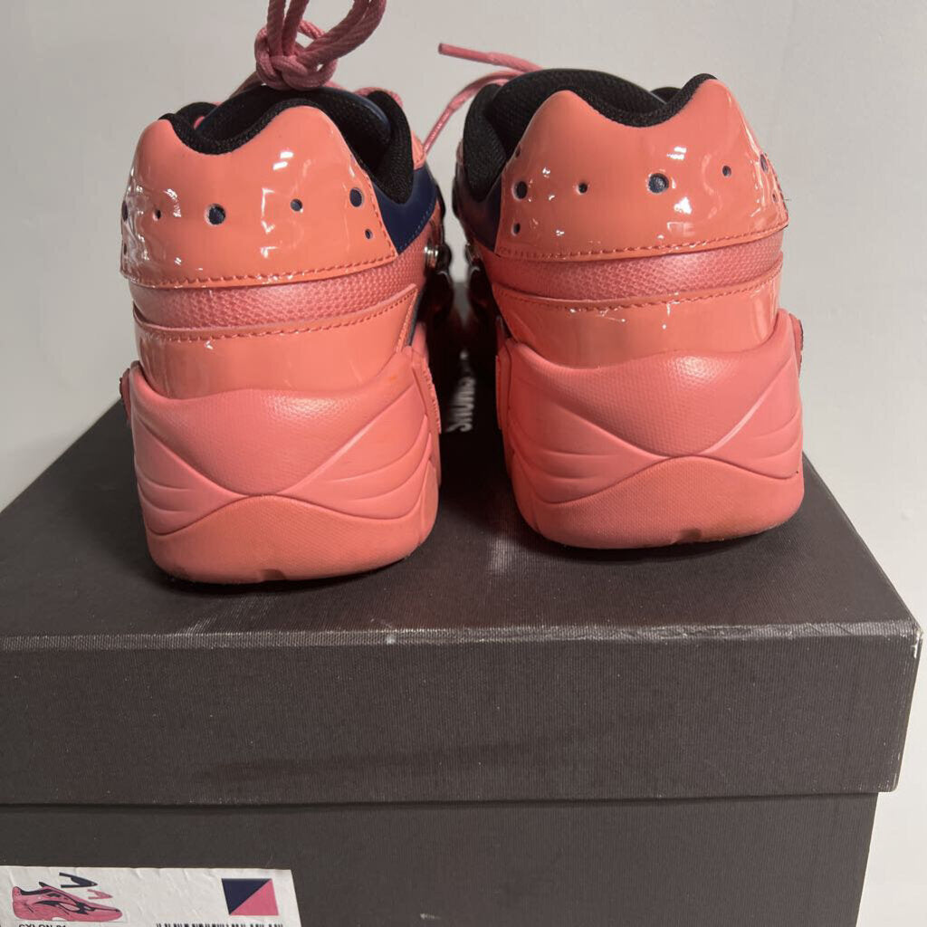RAF SIMMONS RUNNER // SIZE 8 // $250