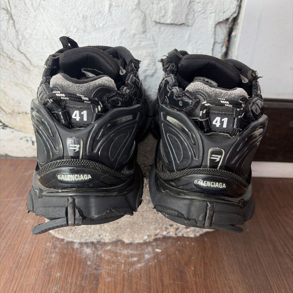 BALENCIAGA RUNNERS SZ. 41 (NO BOX)
