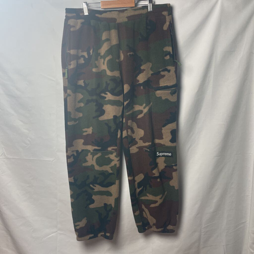 Supreme Camo Polartec Sweatpants Sz. L