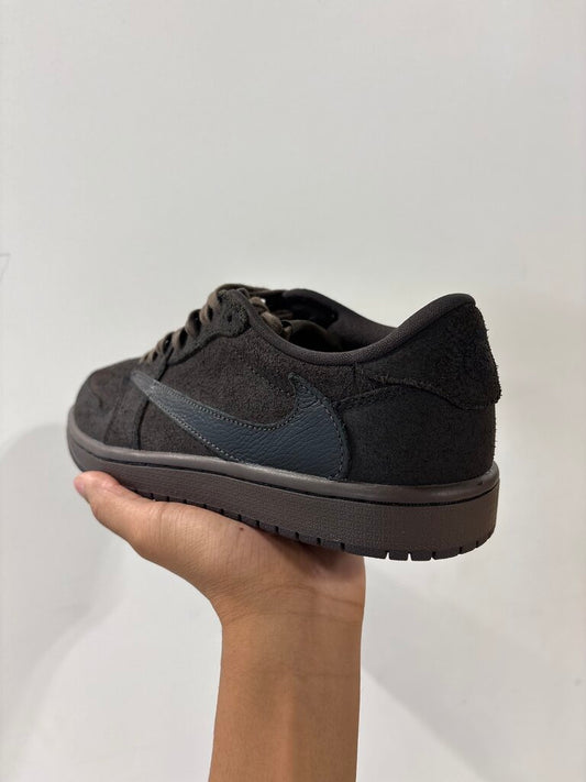 JORDAN 1 X TRAVIS LOW DARK MOCHA SZ. 7.5