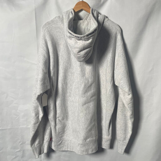 Supreme 2018 Grey Hoodie Sz. L