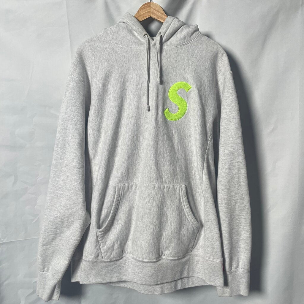 Supreme Grey S Logo Sz. XL