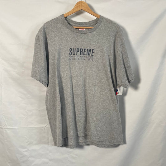 Supreme Grey Tee SZ. M