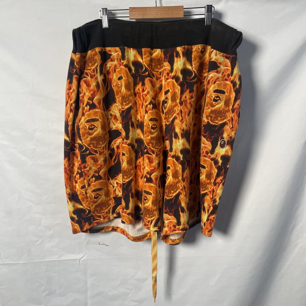 Bape Flame Shorts Sz.XL