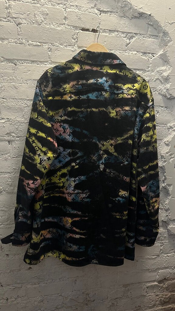 LOUIS VUITTON MONOGRAM BUTTON UP SZ. XL