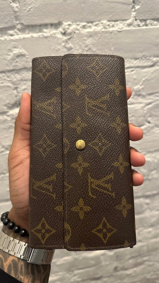 LV Wallet with dust bag