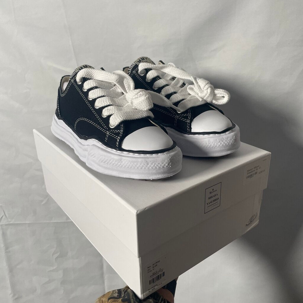Black Maison Miharas Sz. 43
