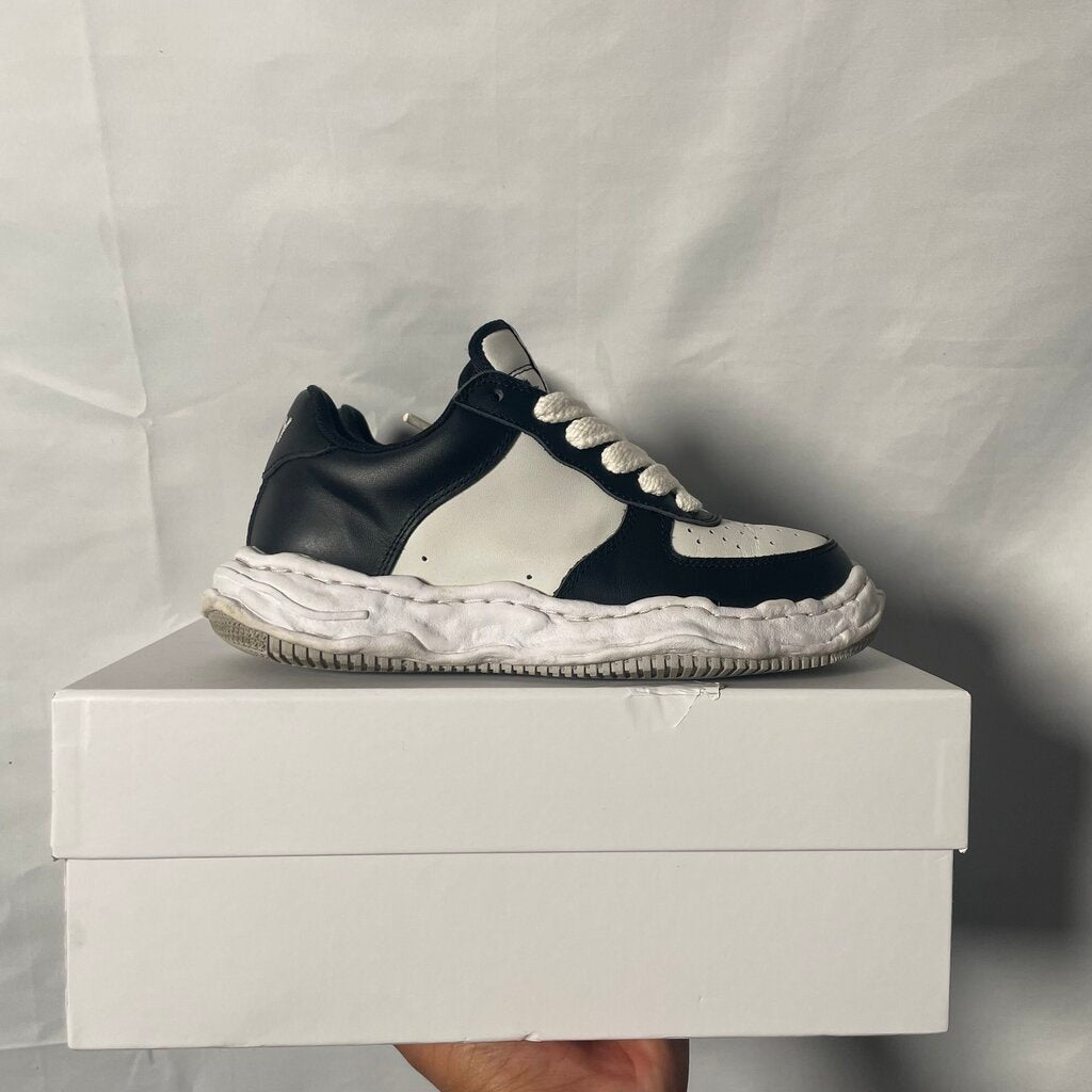 Maison Mihara AF1 Blk /White Sz. 40
